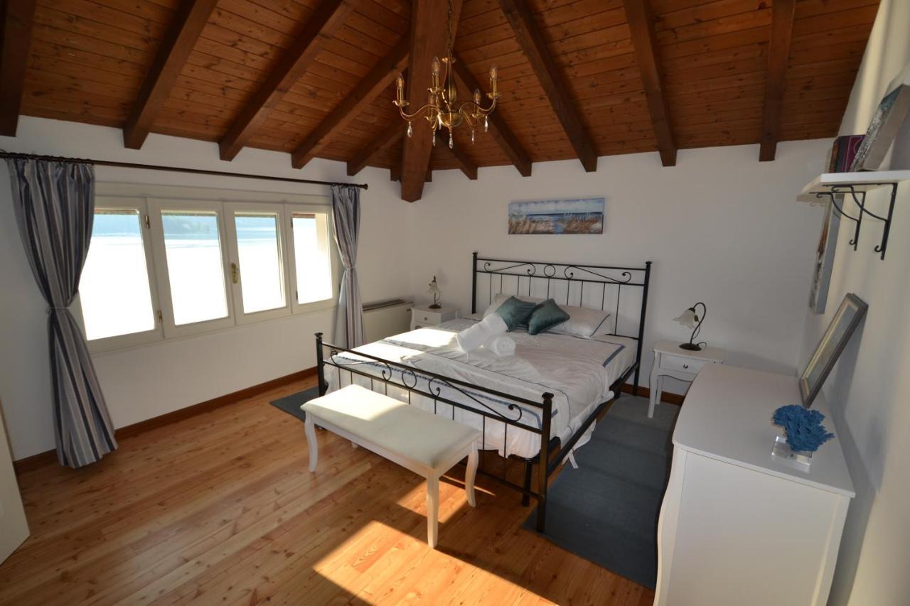 Villa Rina Deluxe And Cottage Porto Ceresio Exterior foto